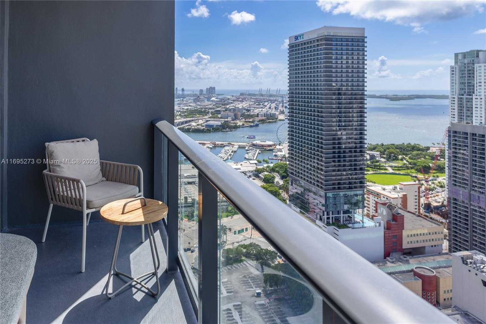 Small Image of 159 NORTH EAST 6TH ST #3906, Miami Number 22