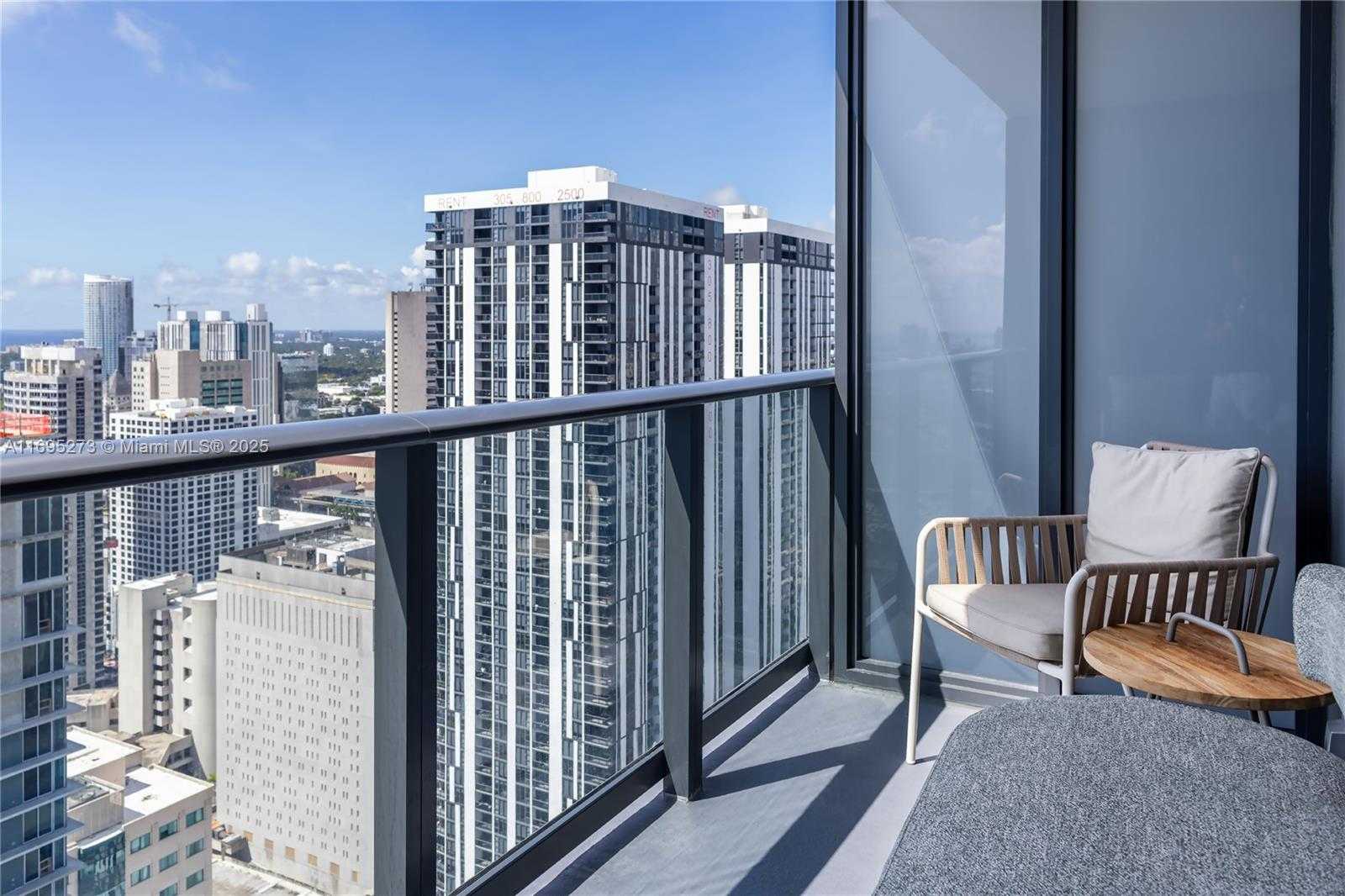 Small Image of 159 NORTH EAST 6TH ST #3906, Miami Number 23
