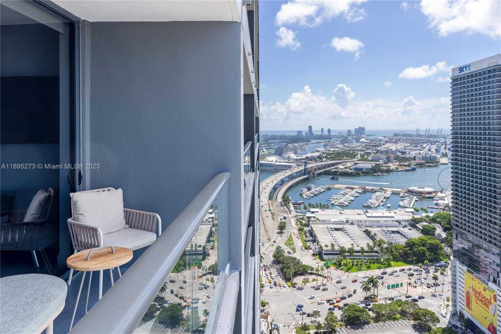 Small Image of 159 NORTH EAST 6TH ST #3906, Miami Number 24
