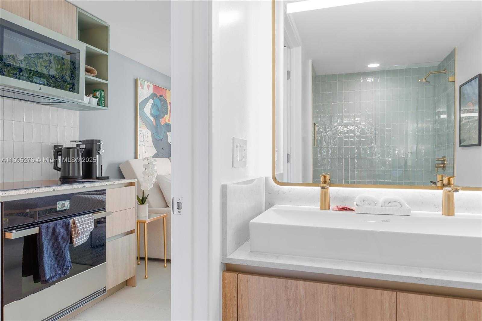 Small Image of 159 NORTH EAST 6TH ST #2414, Miami Number 13