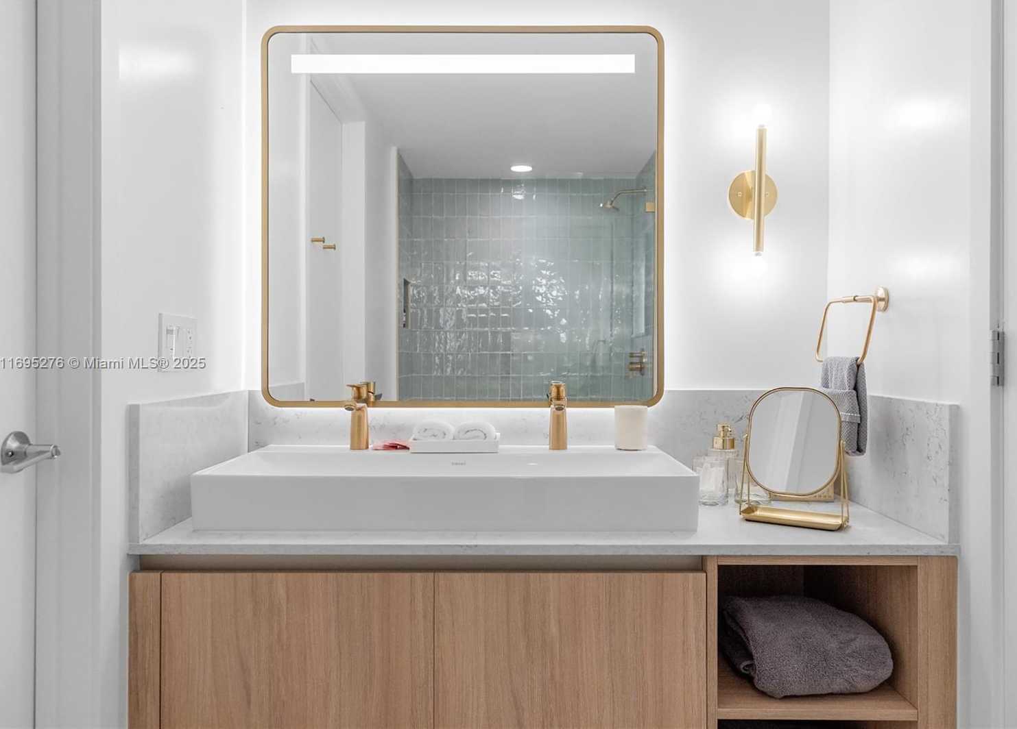 Small Image of 159 NORTH EAST 6TH ST #2414, Miami Number 14