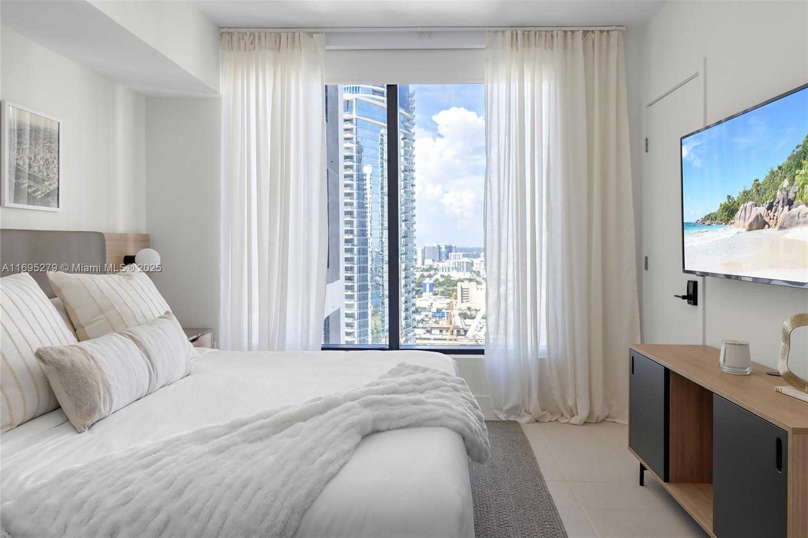 Small Image of 159 NORTH EAST 6TH ST #3209, Miami Number 10