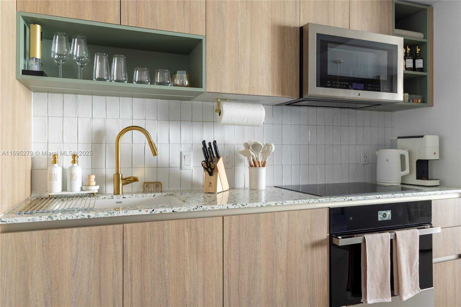Small Image of 159 NORTH EAST 6TH ST #3209, Miami Number 19