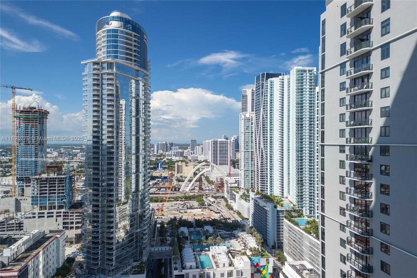 Small Image of 159 NORTH EAST 6TH ST #3209, Miami Number 29