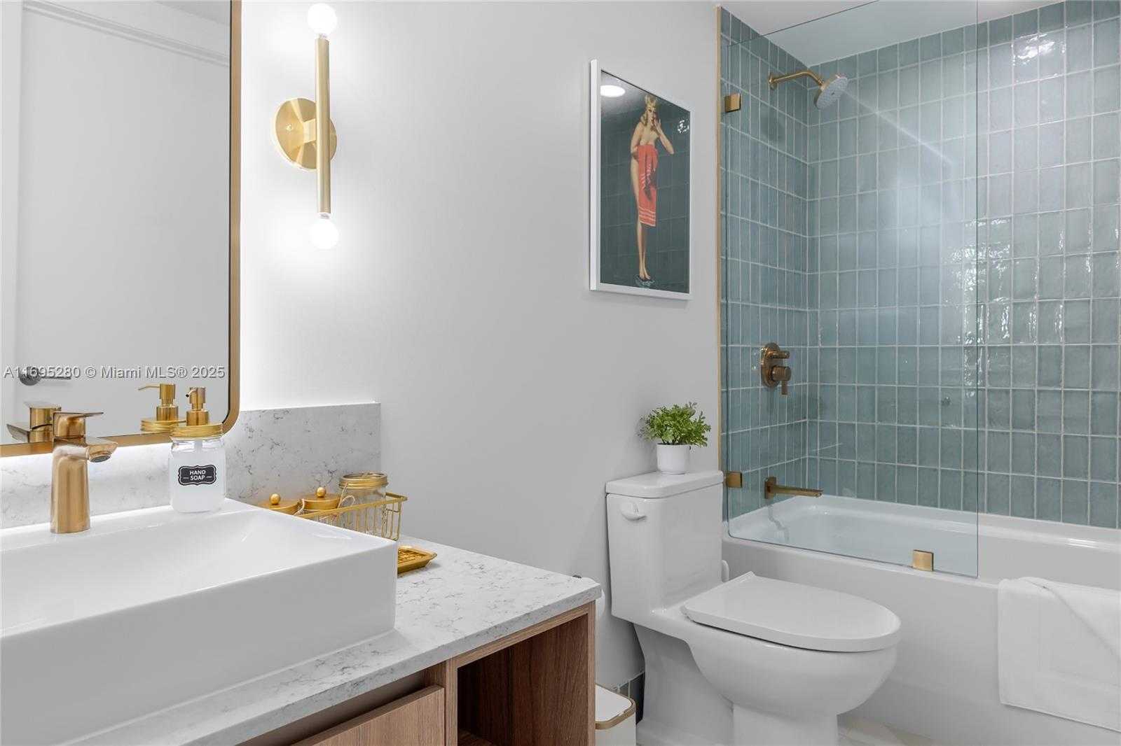 Small Image of 159 NORTH EAST 6TH ST #2704, Miami Number 18