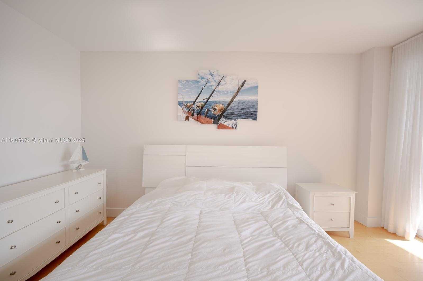 Small Image of 7000 ISLAND BLVD #1001, Aventura Number 13
