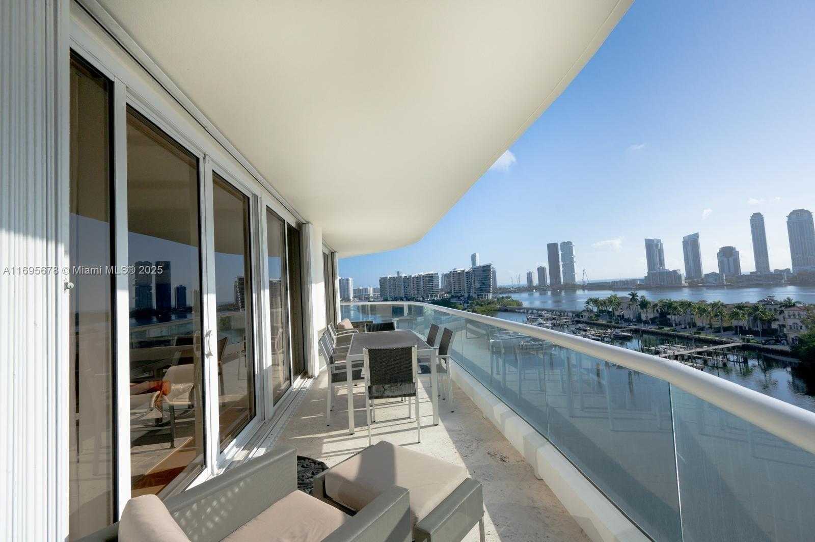 Small Image of 7000 ISLAND BLVD #1001, Aventura Number 18