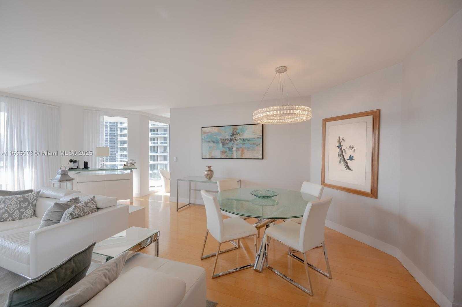 Small Image of 7000 ISLAND BLVD #1001, Aventura Number 27