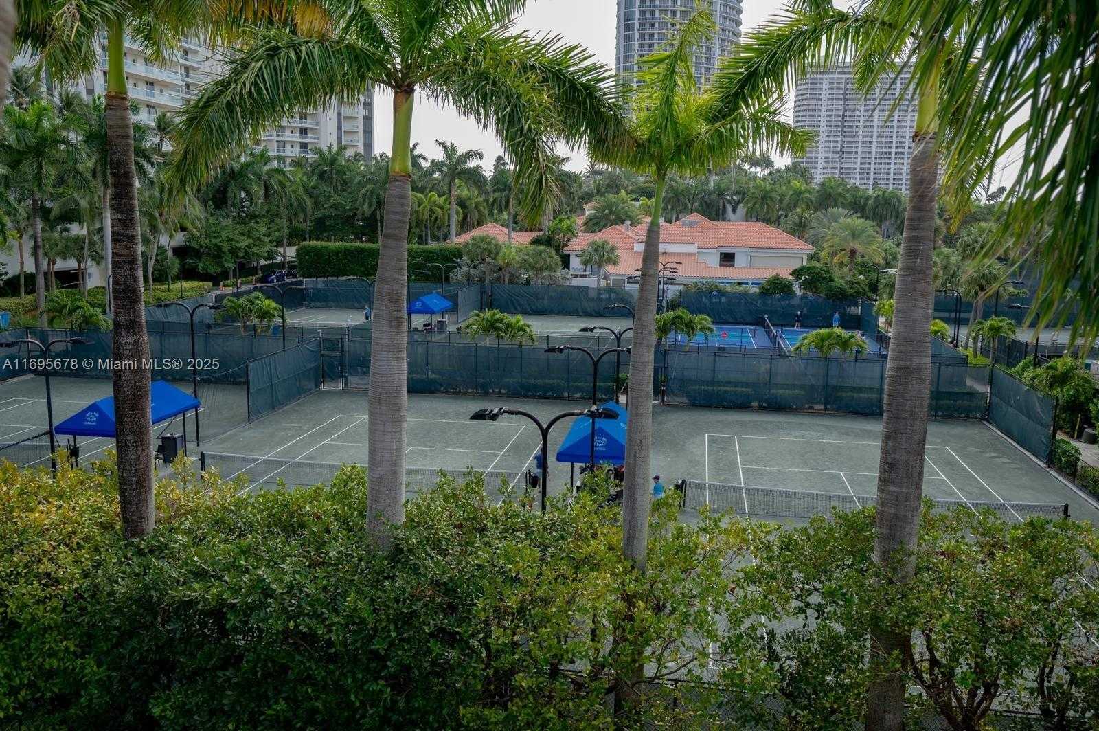 Small Image of 7000 ISLAND BLVD #1001, Aventura Number 28