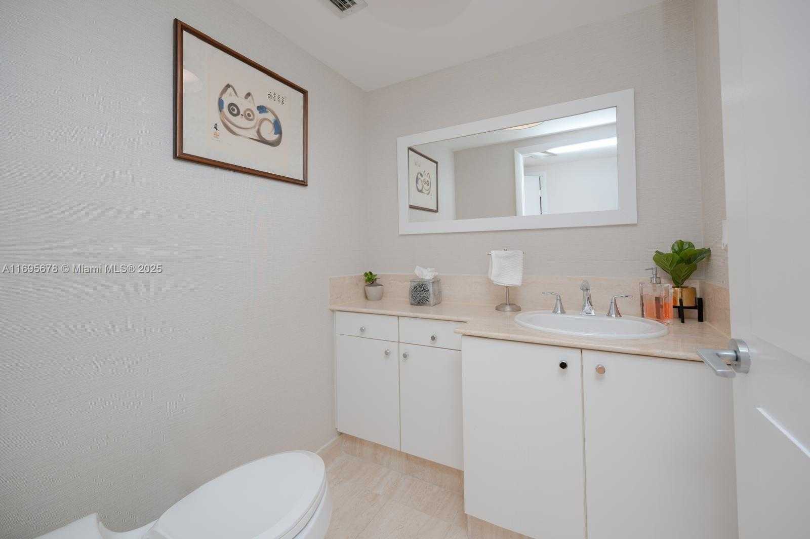 Small Image of 7000 ISLAND BLVD #1001, Aventura Number 8