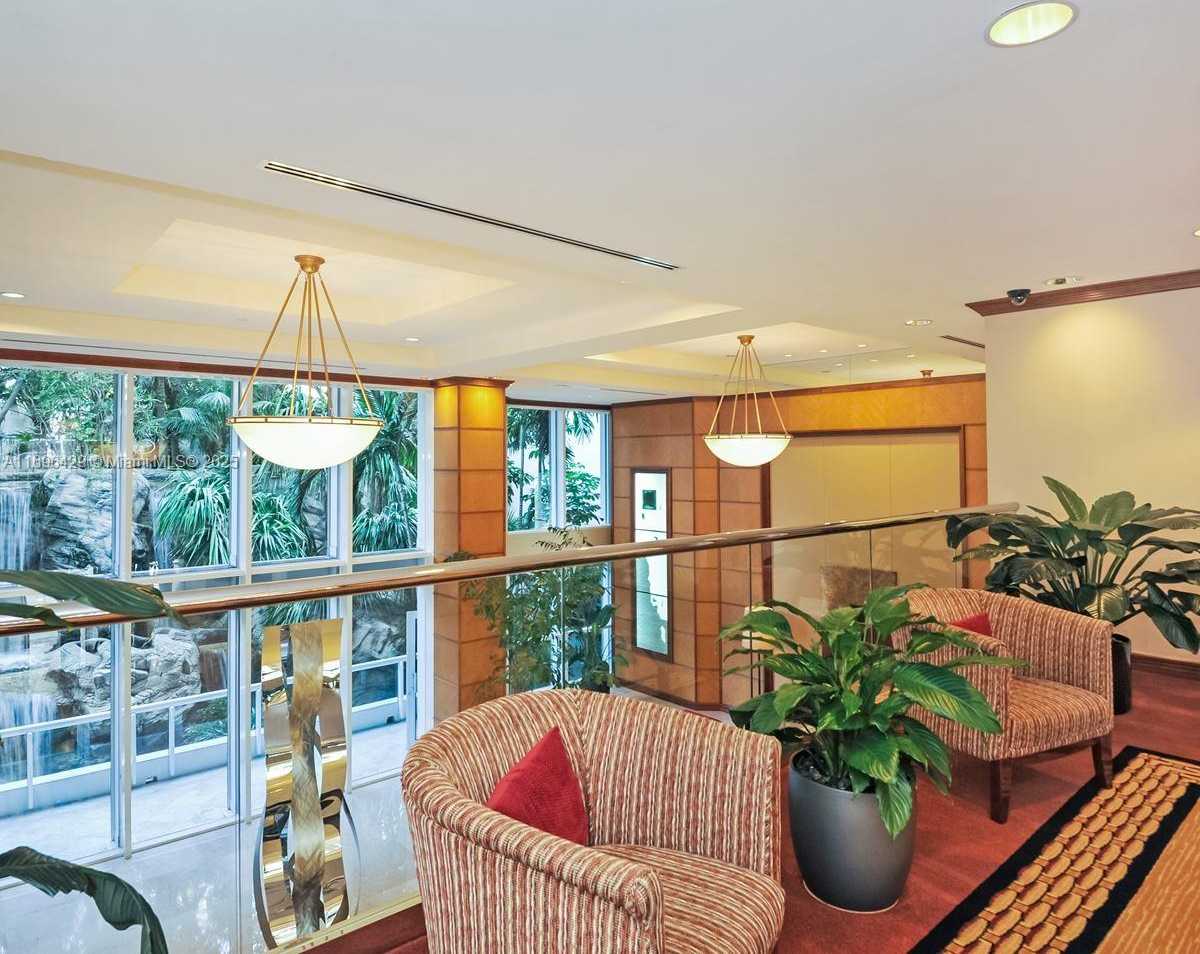 Small Image of 21205 YACHT CLUB DR #2303, Aventura Number 35