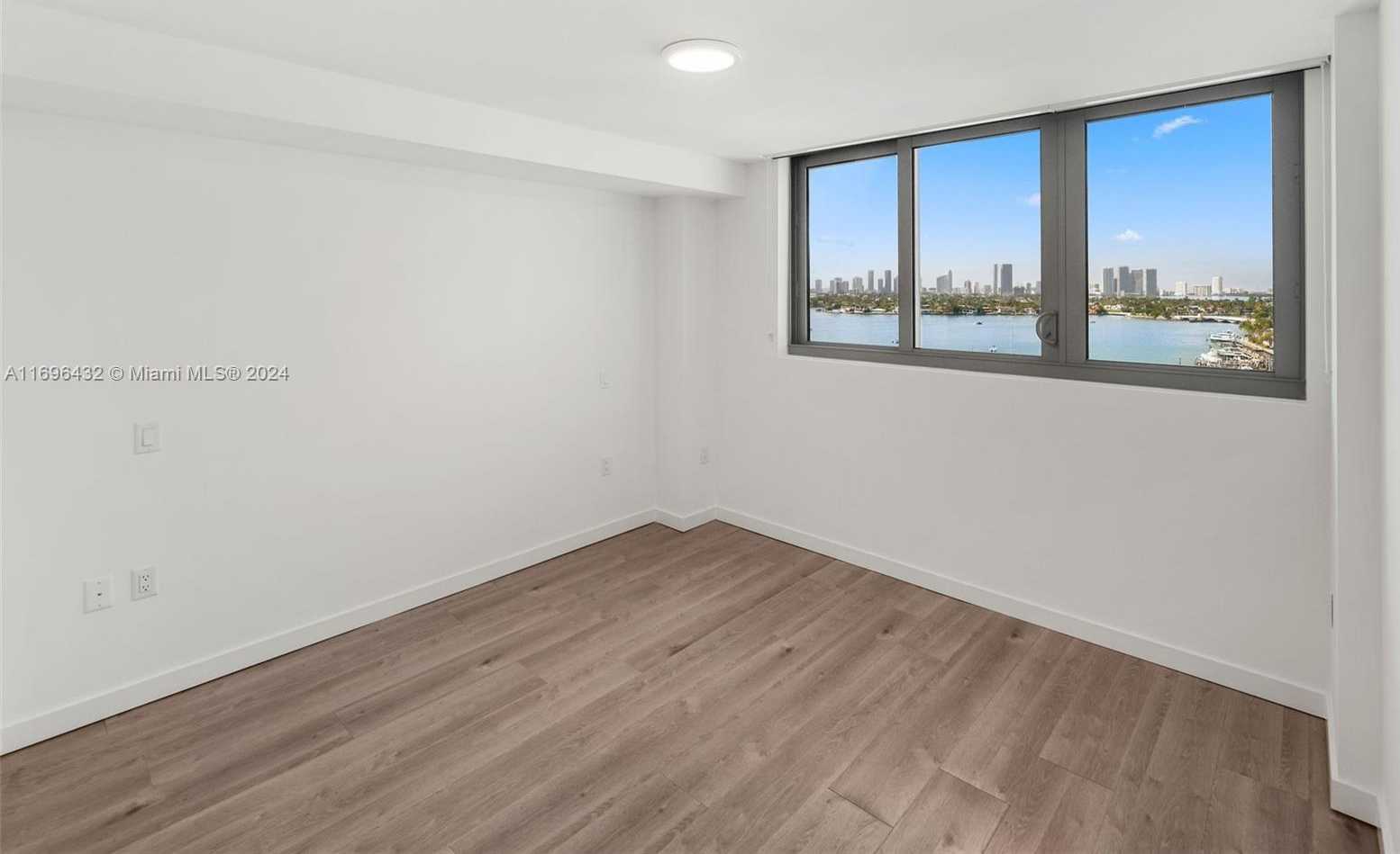 Small Image of 1500 BAY RD #N-1109, Miami Beach Number 21