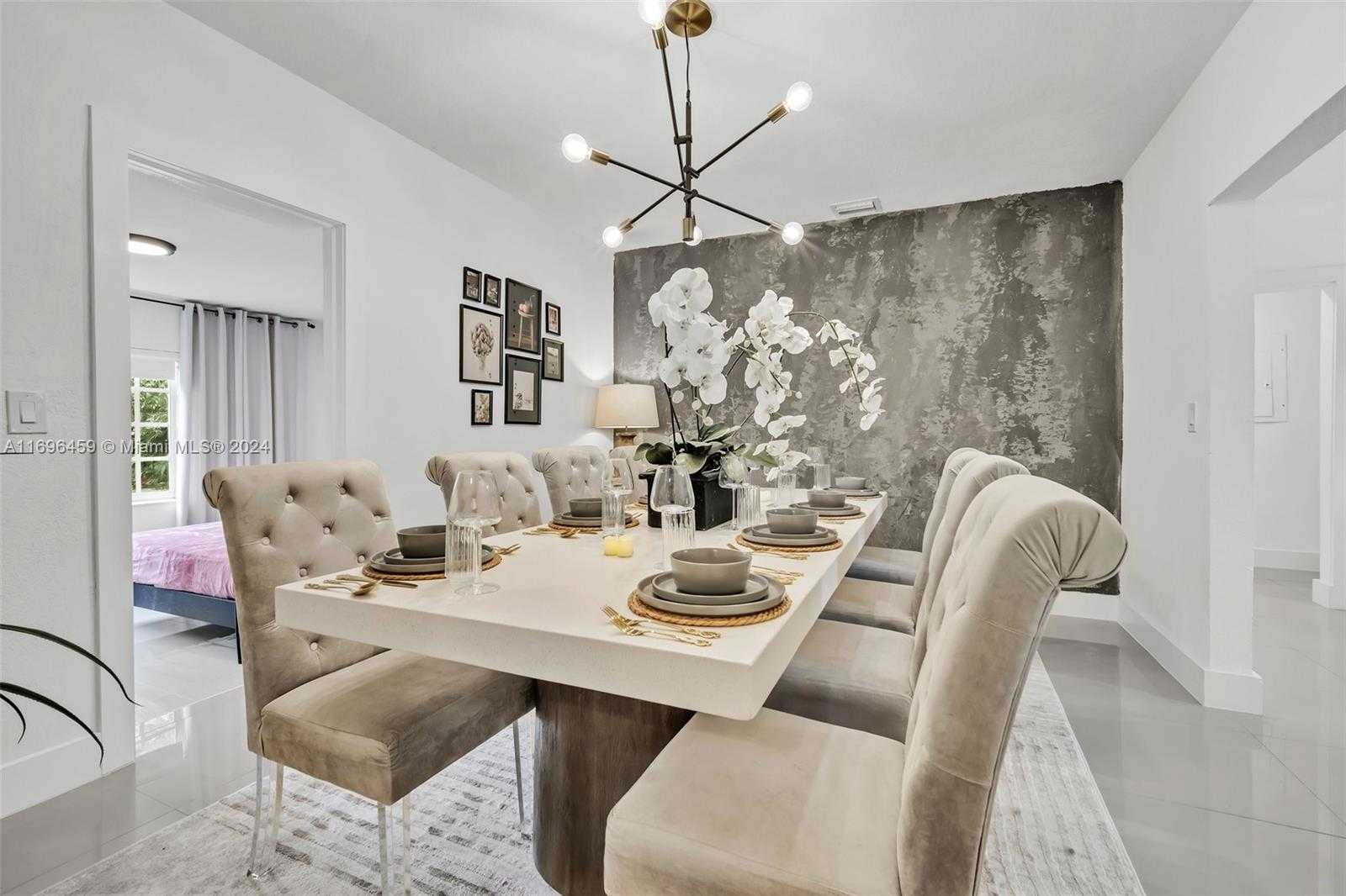 Small Image of 555 NORTH EAST 127TH ST, North Miami Number 10