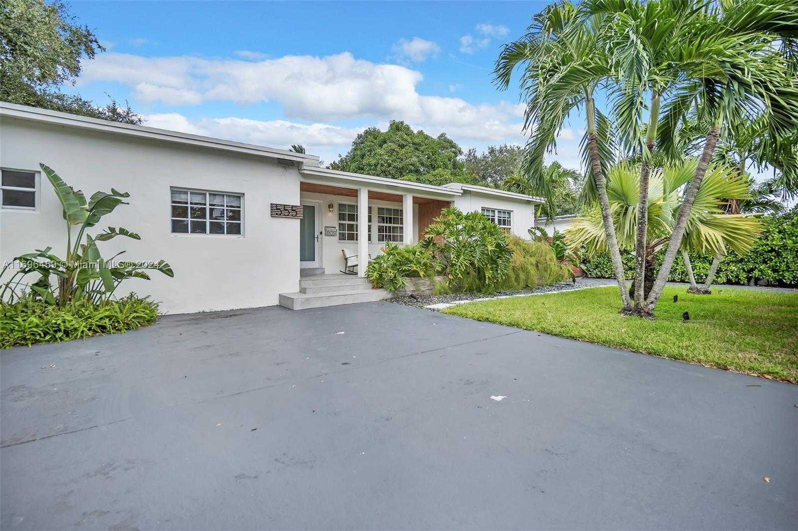 Small Image of 555 NORTH EAST 127TH ST, North Miami Number 2