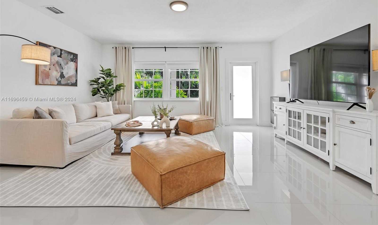 Small Image of 555 NORTH EAST 127TH ST, North Miami Number 5
