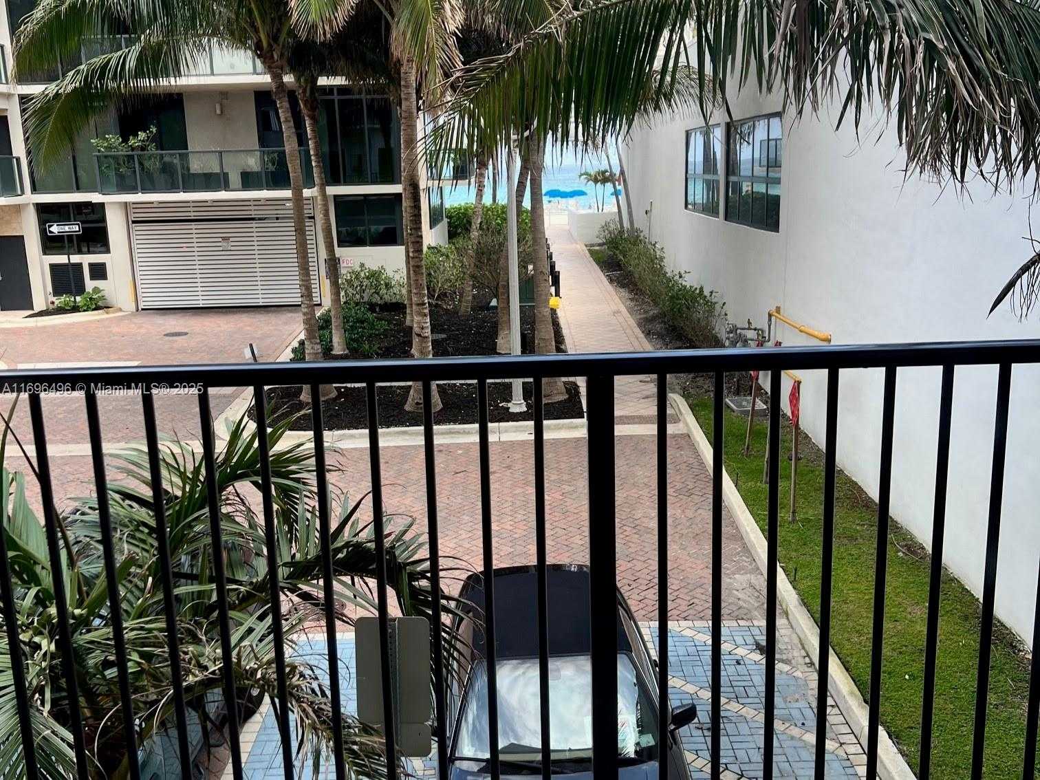 Small Image of 2201 SOUTH OCEAN DR #202, Hollywood Number 7