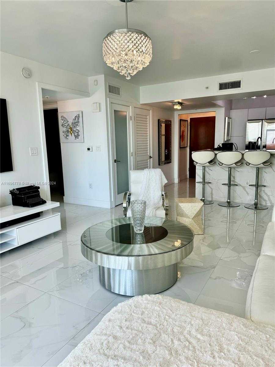 Small Image of 31 SOUTH EAST 5TH ST #2207, Miami Number 2