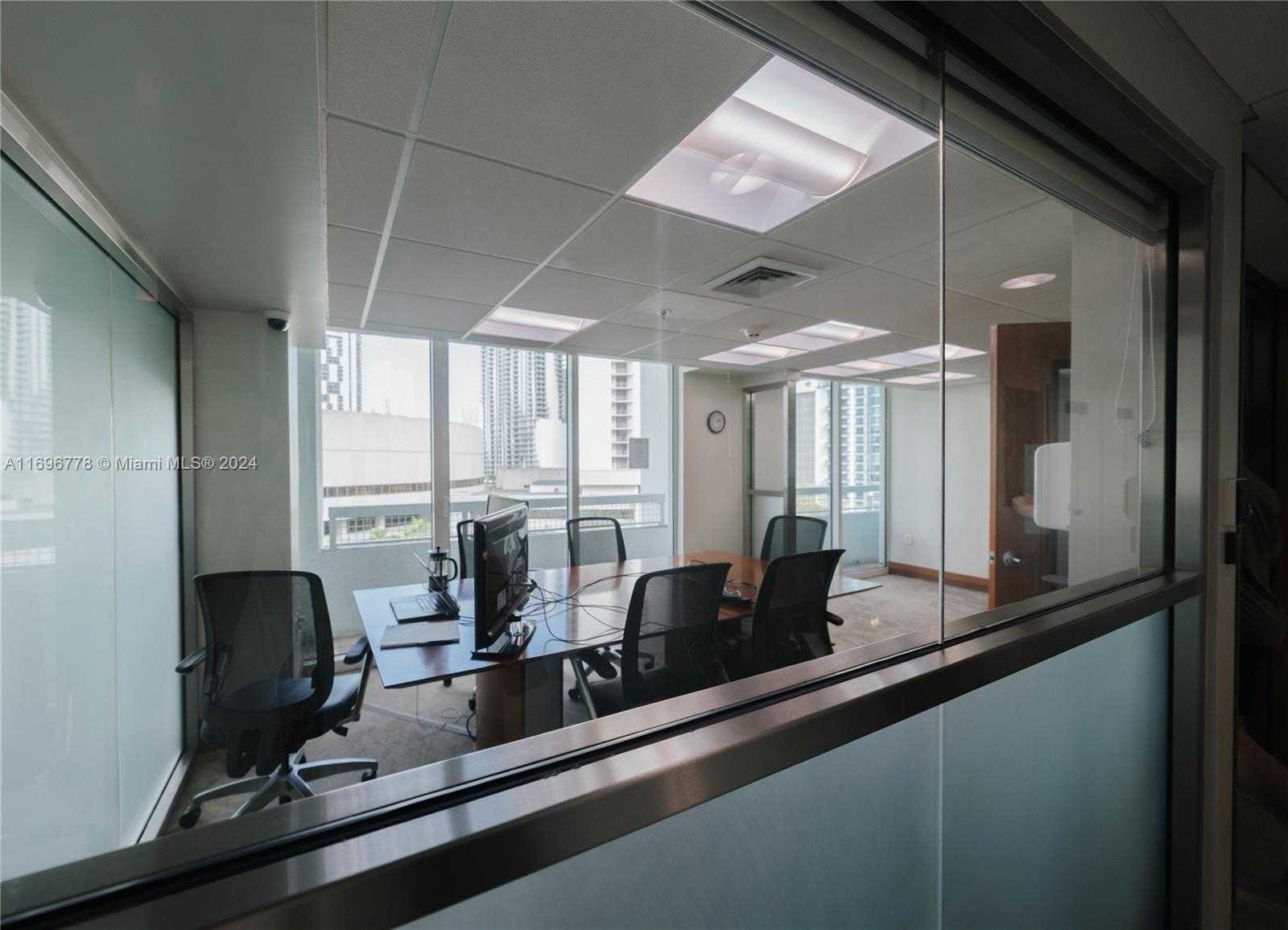 Small Image of 31 SOUTH EAST 5TH ST #2207, Miami Number 32