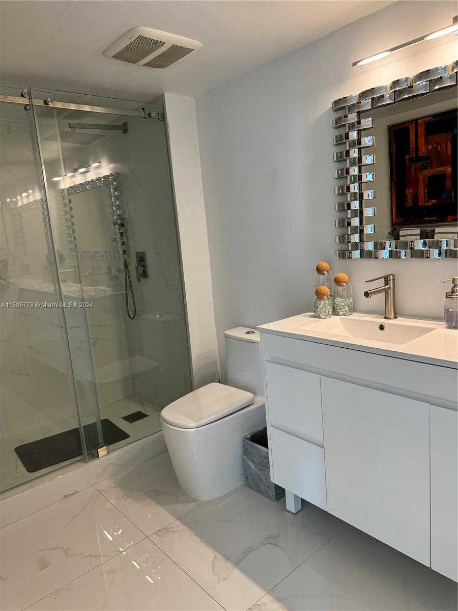 Small Image of 31 SOUTH EAST 5TH ST #2207, Miami Number 4