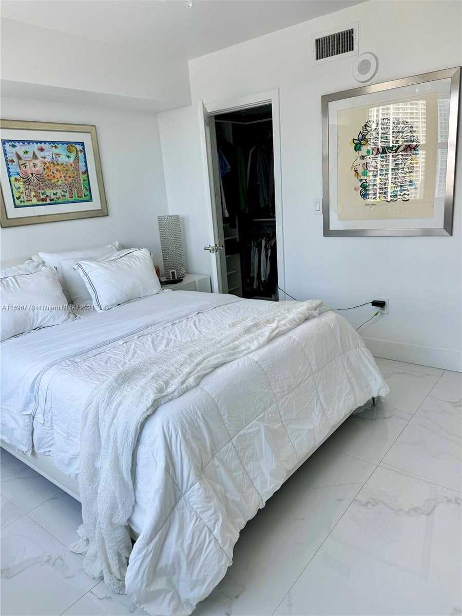 Small Image of 31 SOUTH EAST 5TH ST #2207, Miami Number 7