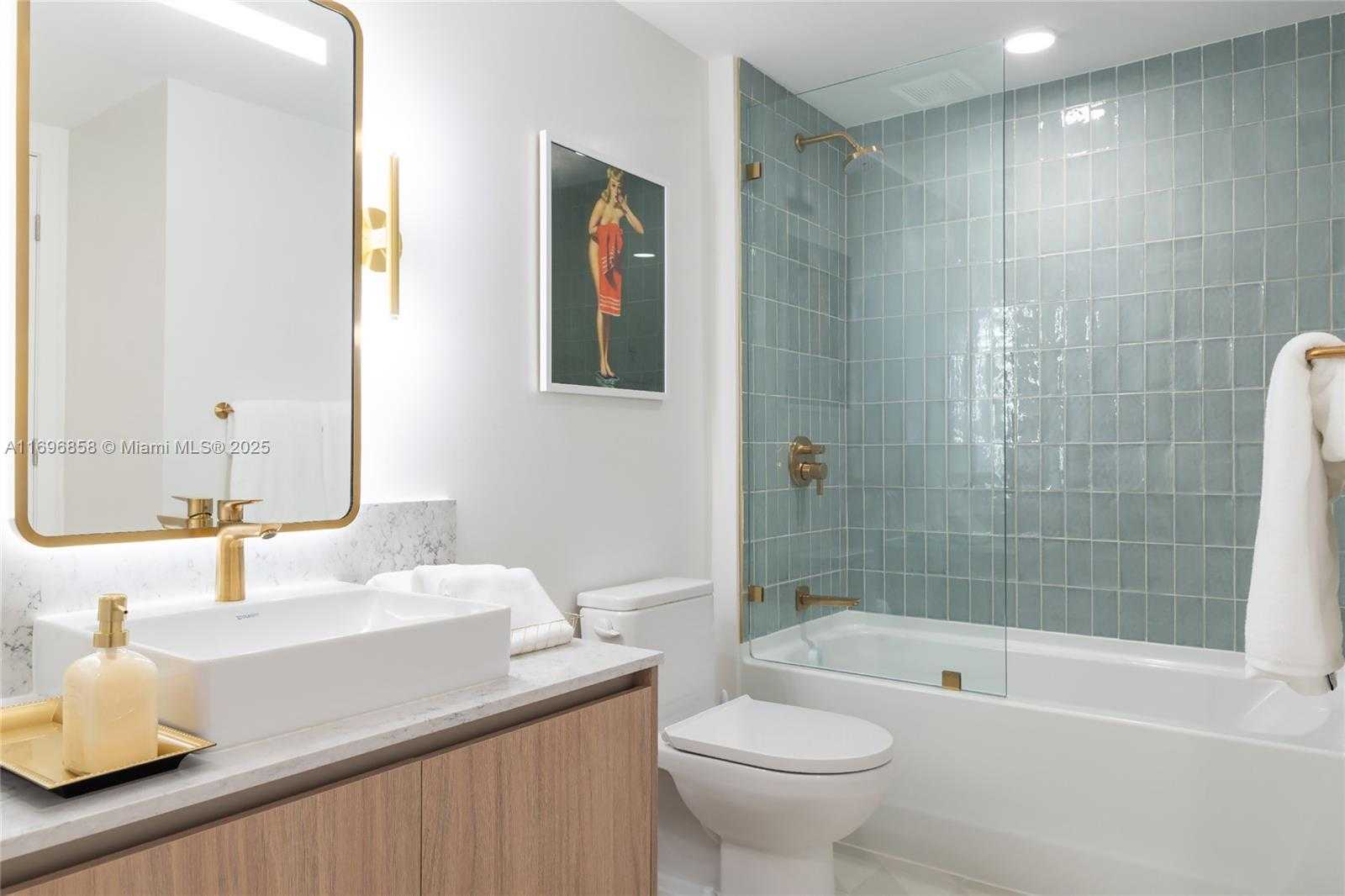 Small Image of 159 NORTH EAST 6TH ST #4513, Miami Number 11