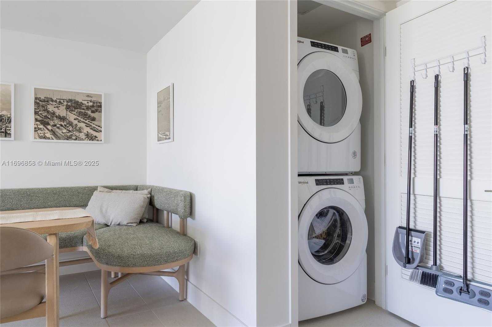 Small Image of 159 NORTH EAST 6TH ST #4513, Miami Number 7