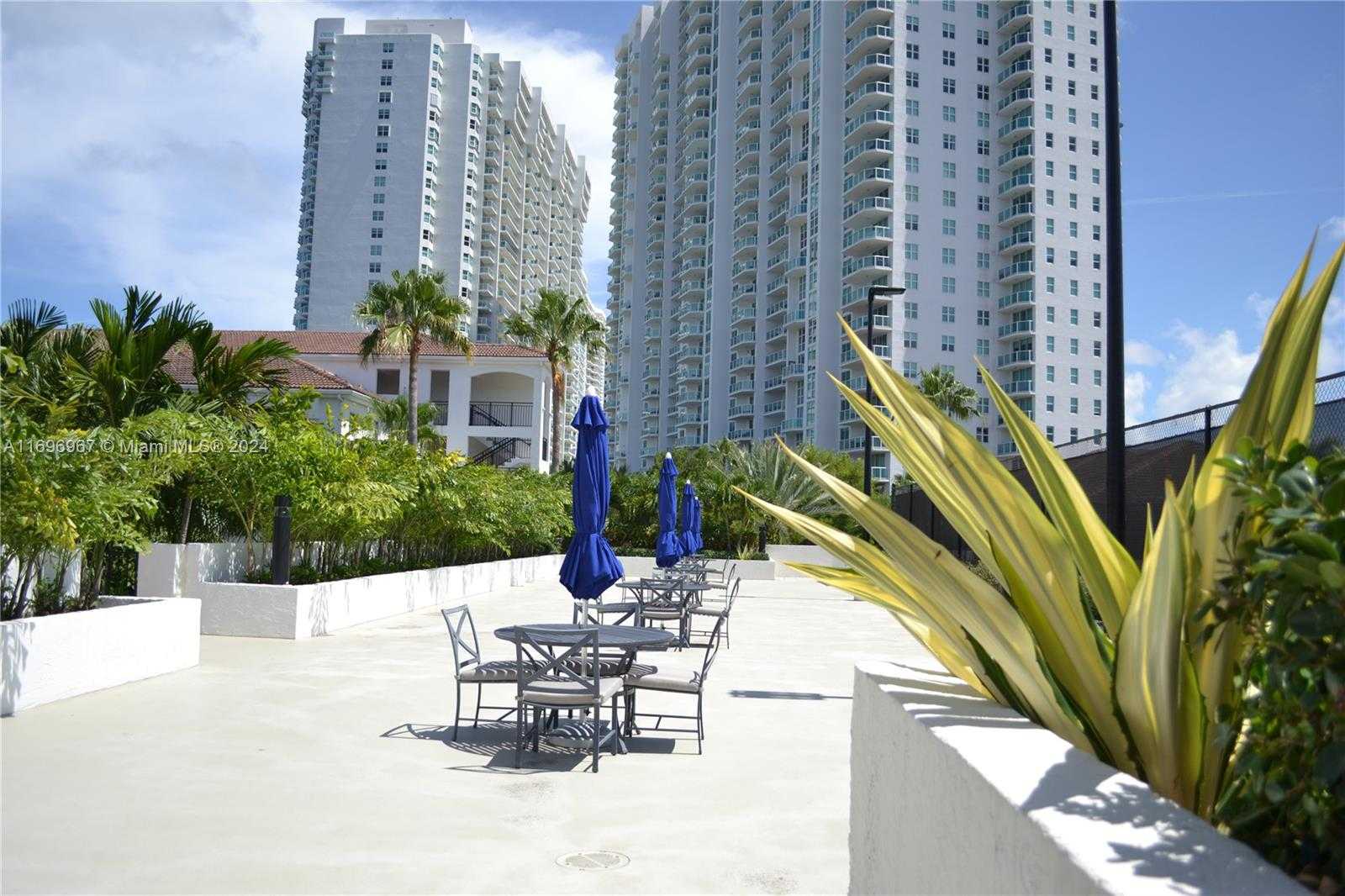 Small Image of 3225 NORTH EAST 184TH ST #10103, Aventura Number 40