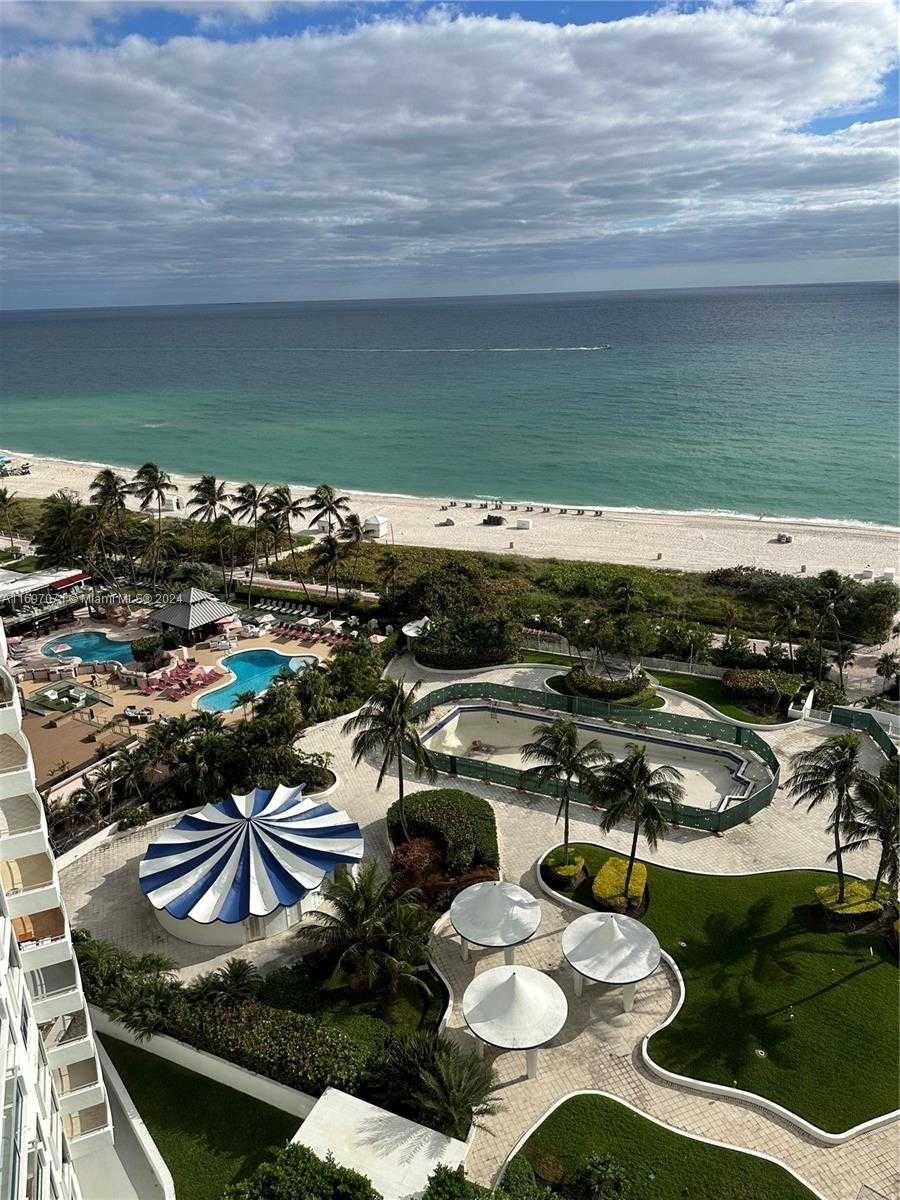 Small Image of 5161 COLLINS AVE #1717, Miami Beach Number 2