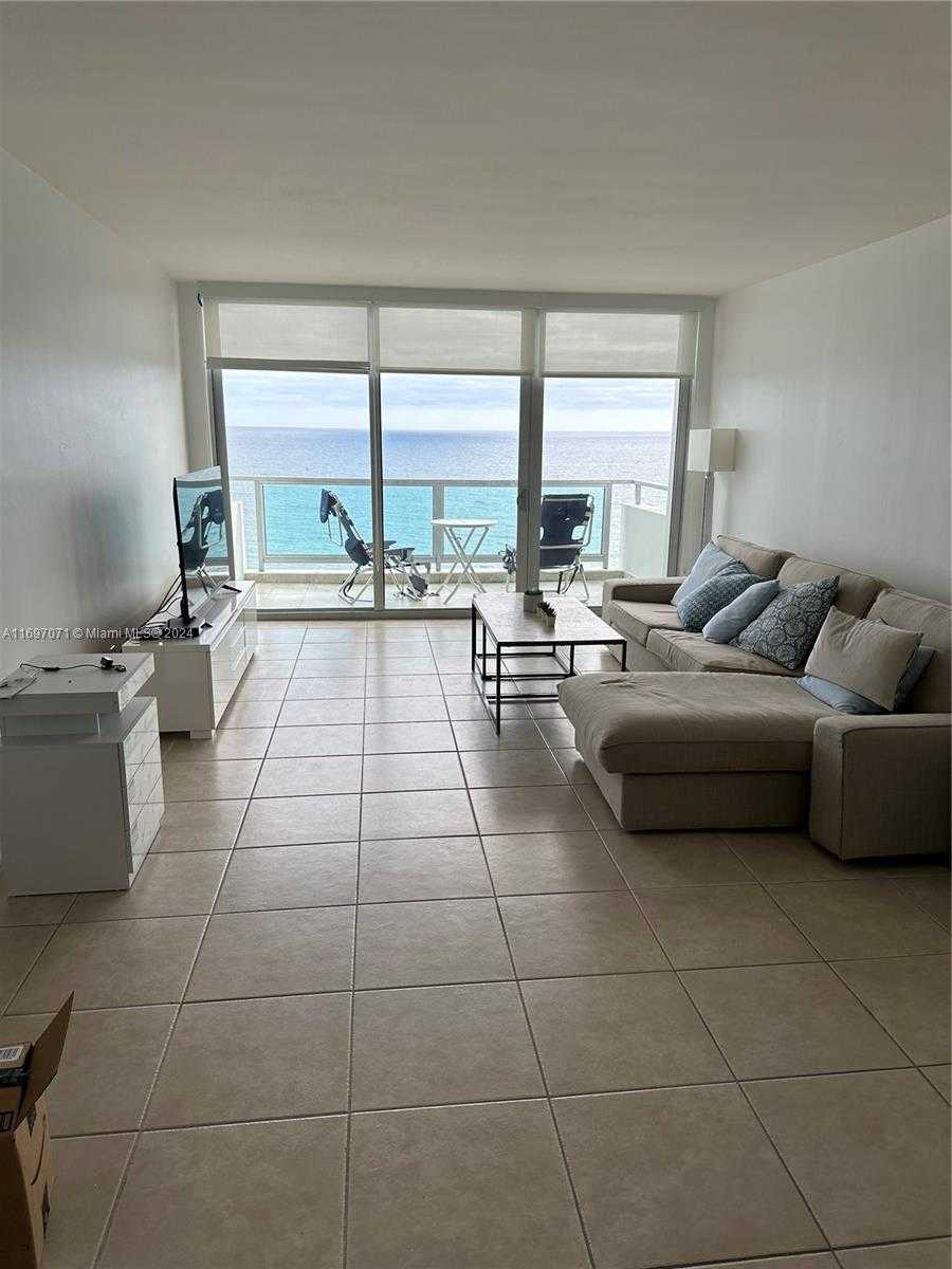 Small Image of 5161 COLLINS AVE #1717, Miami Beach Number 9