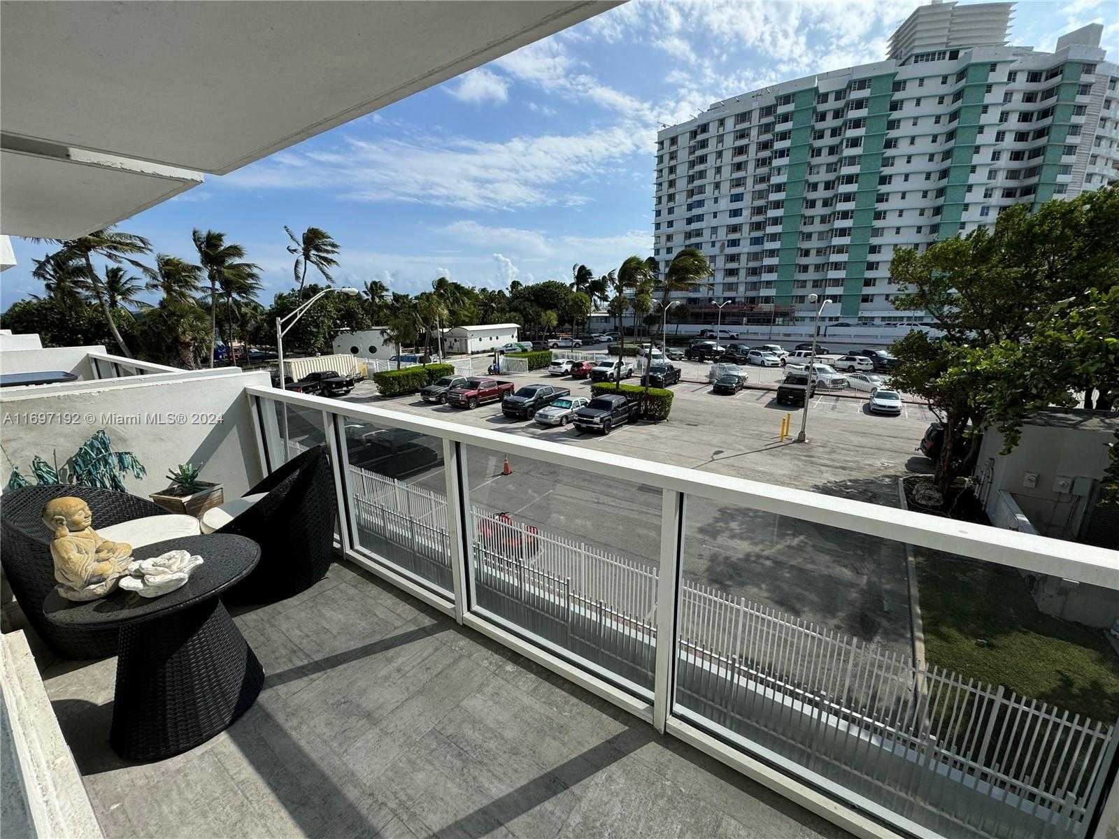 Small Image of 5313 COLLINS AVE #308, Miami Beach Number 11