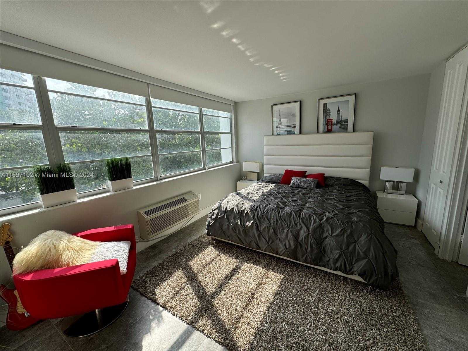 Small Image of 5313 COLLINS AVE #308, Miami Beach Number 13