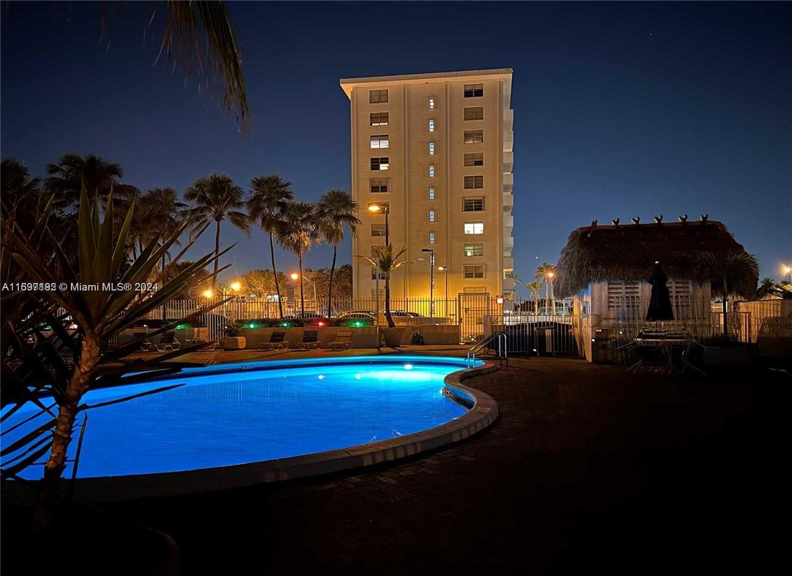 Small Image of 5313 COLLINS AVE #308, Miami Beach Number 19