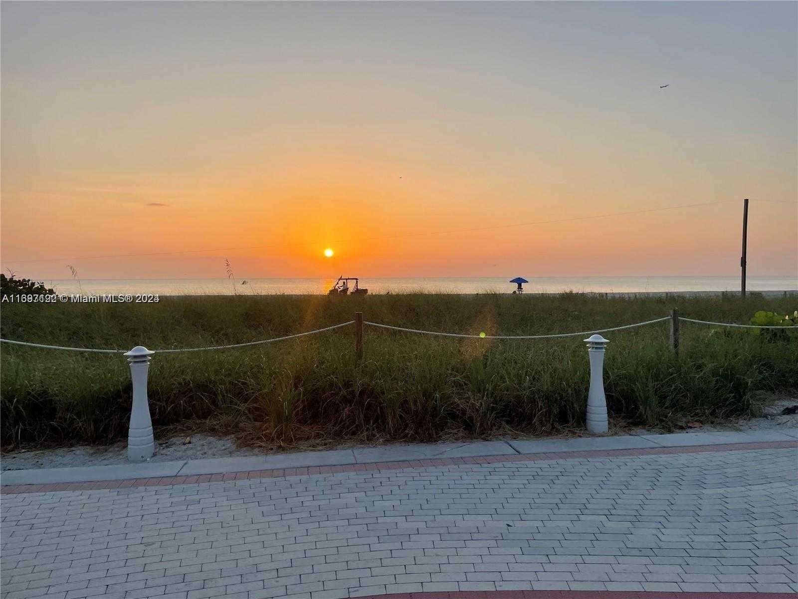Small Image of 5313 COLLINS AVE #308, Miami Beach Number 21
