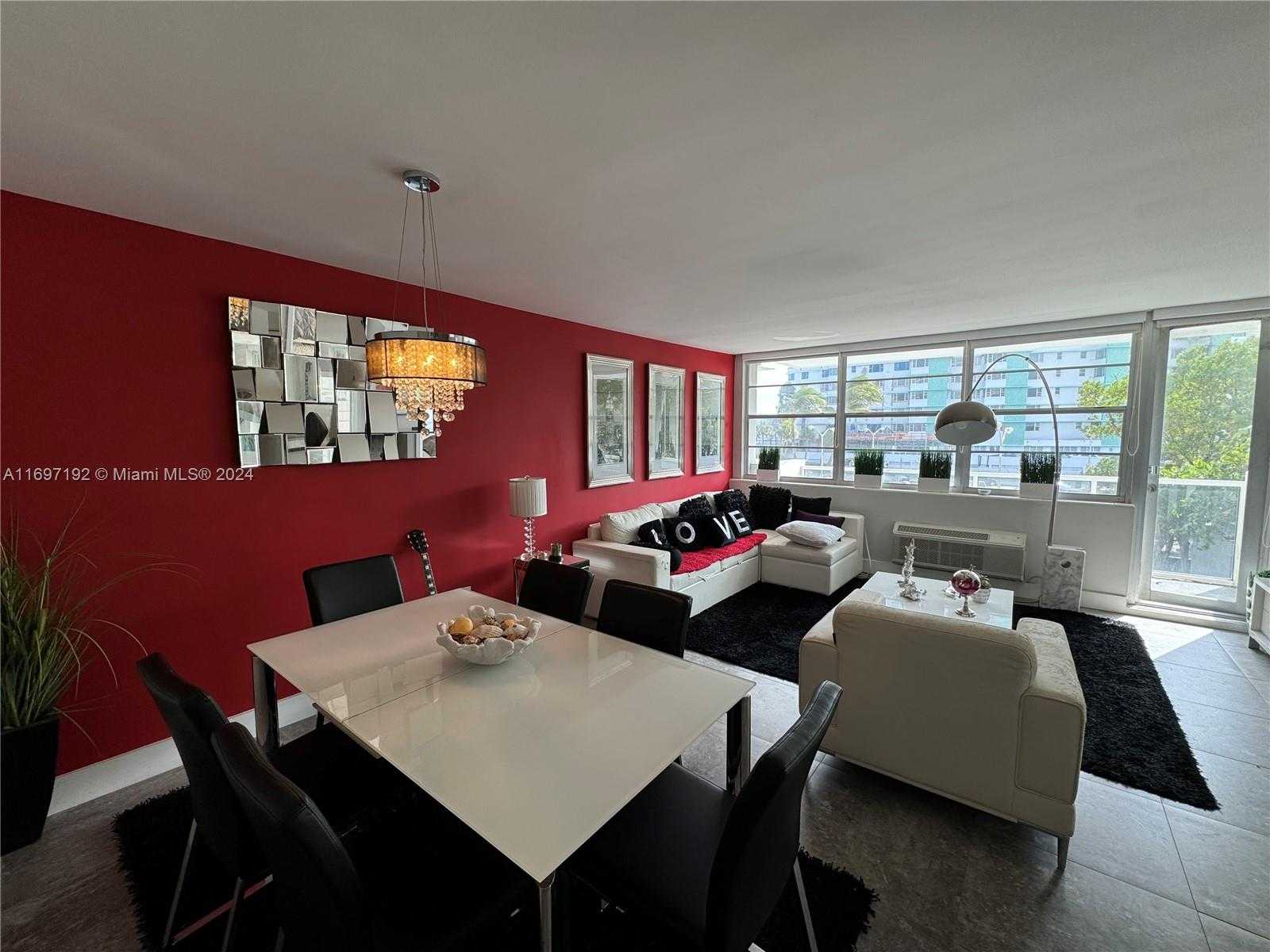 Small Image of 5313 COLLINS AVE #308, Miami Beach Number 4