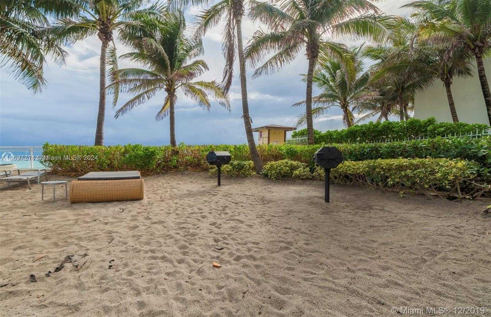 Small Image of 3000 SOUTH OCEAN DR #1012, Hollywood Number 24