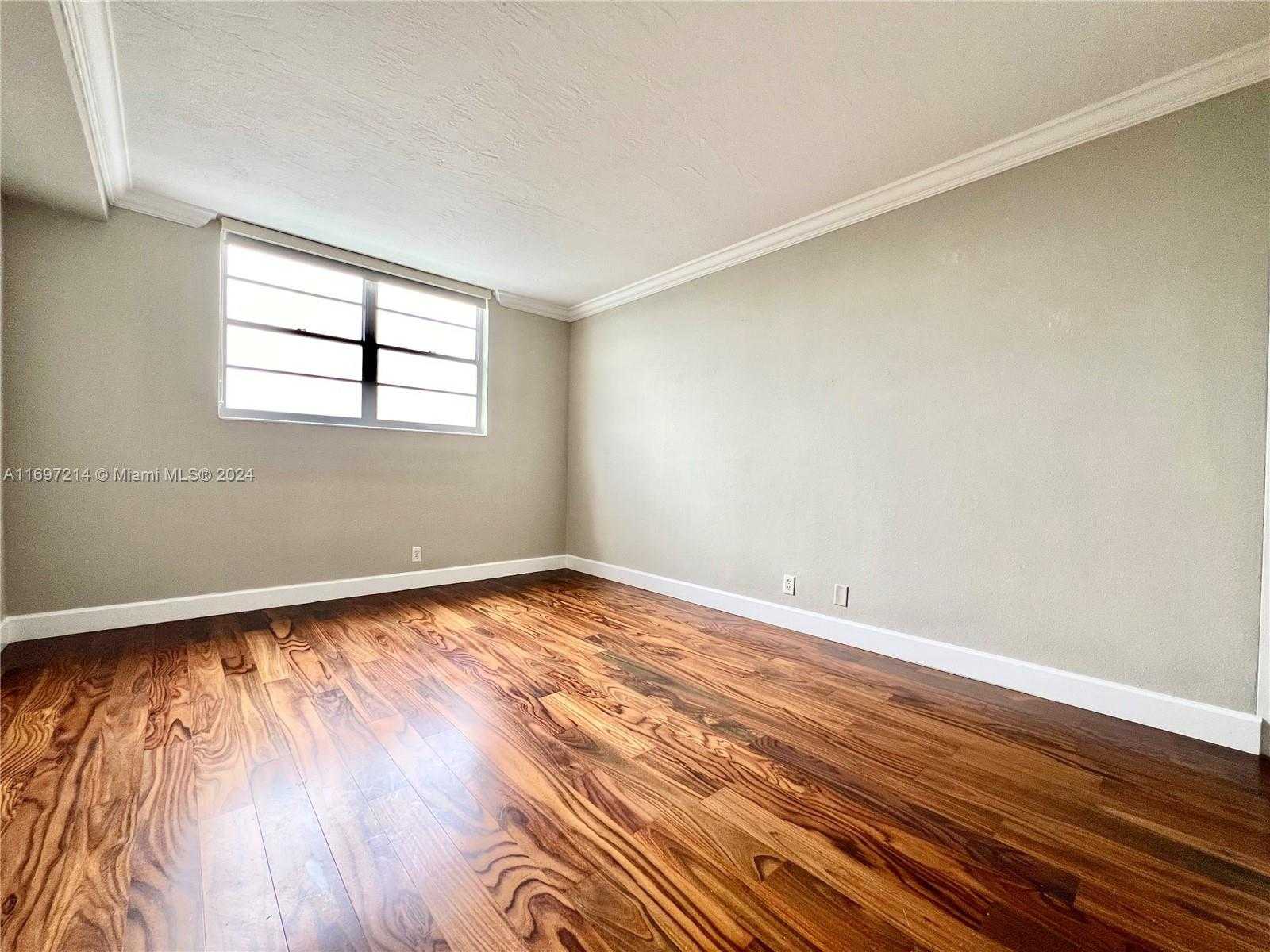 Small Image of 3000 SOUTH OCEAN DR #1012, Hollywood Number 5