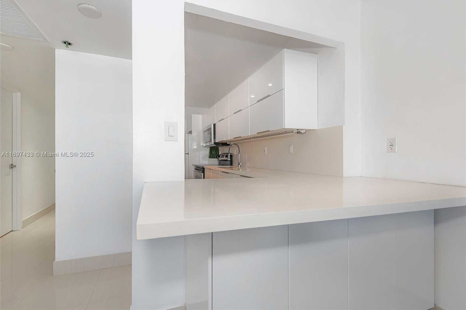 Small Image of 100 LINCOLN RD #837, Miami Beach Number 13