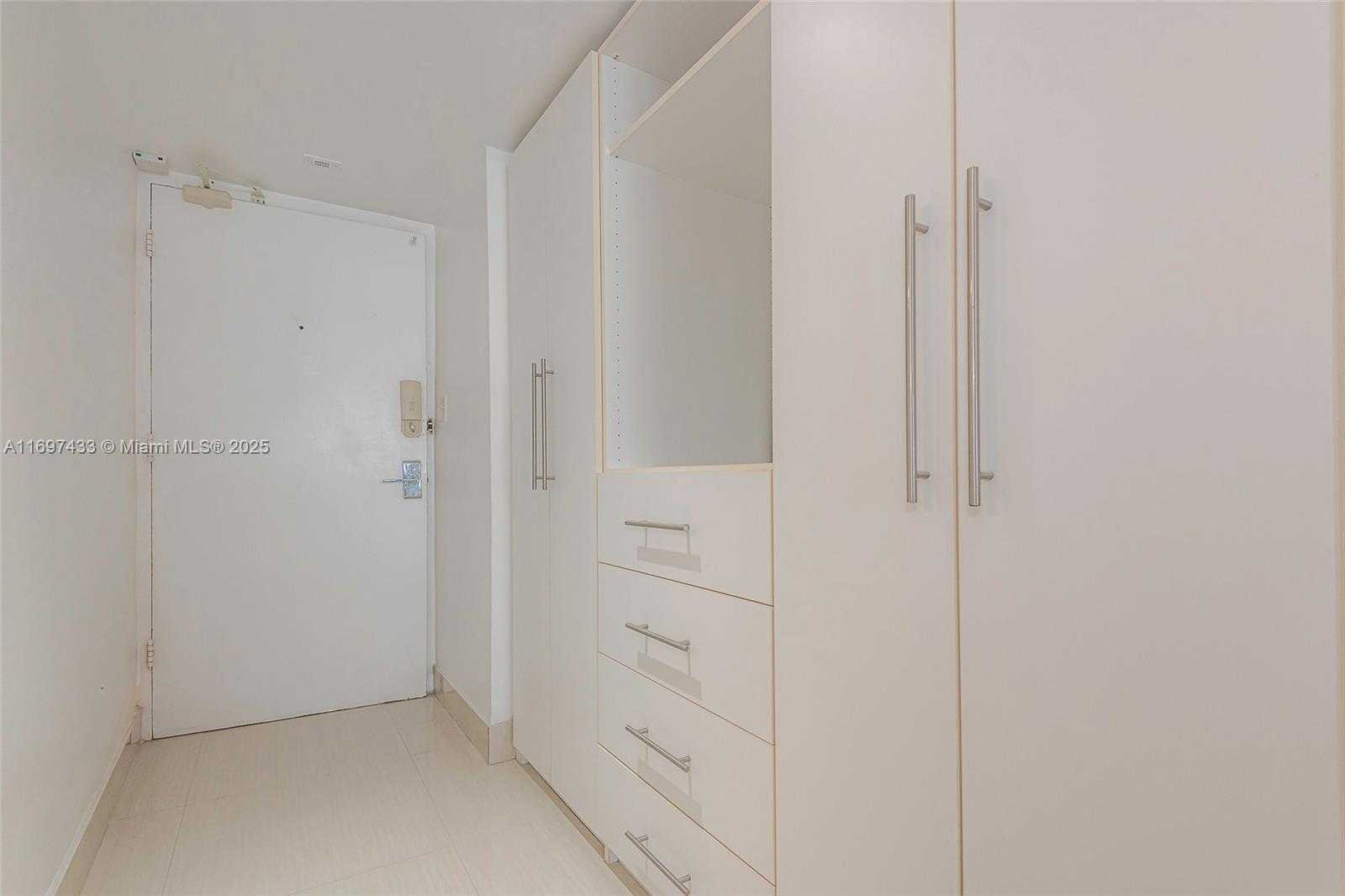 Small Image of 100 LINCOLN RD #837, Miami Beach Number 19