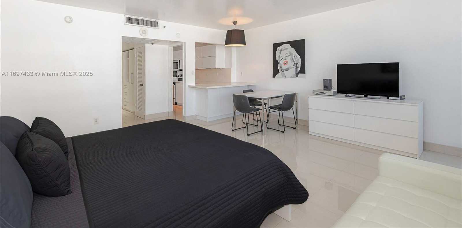 Small Image of 100 LINCOLN RD #837, Miami Beach Number 9
