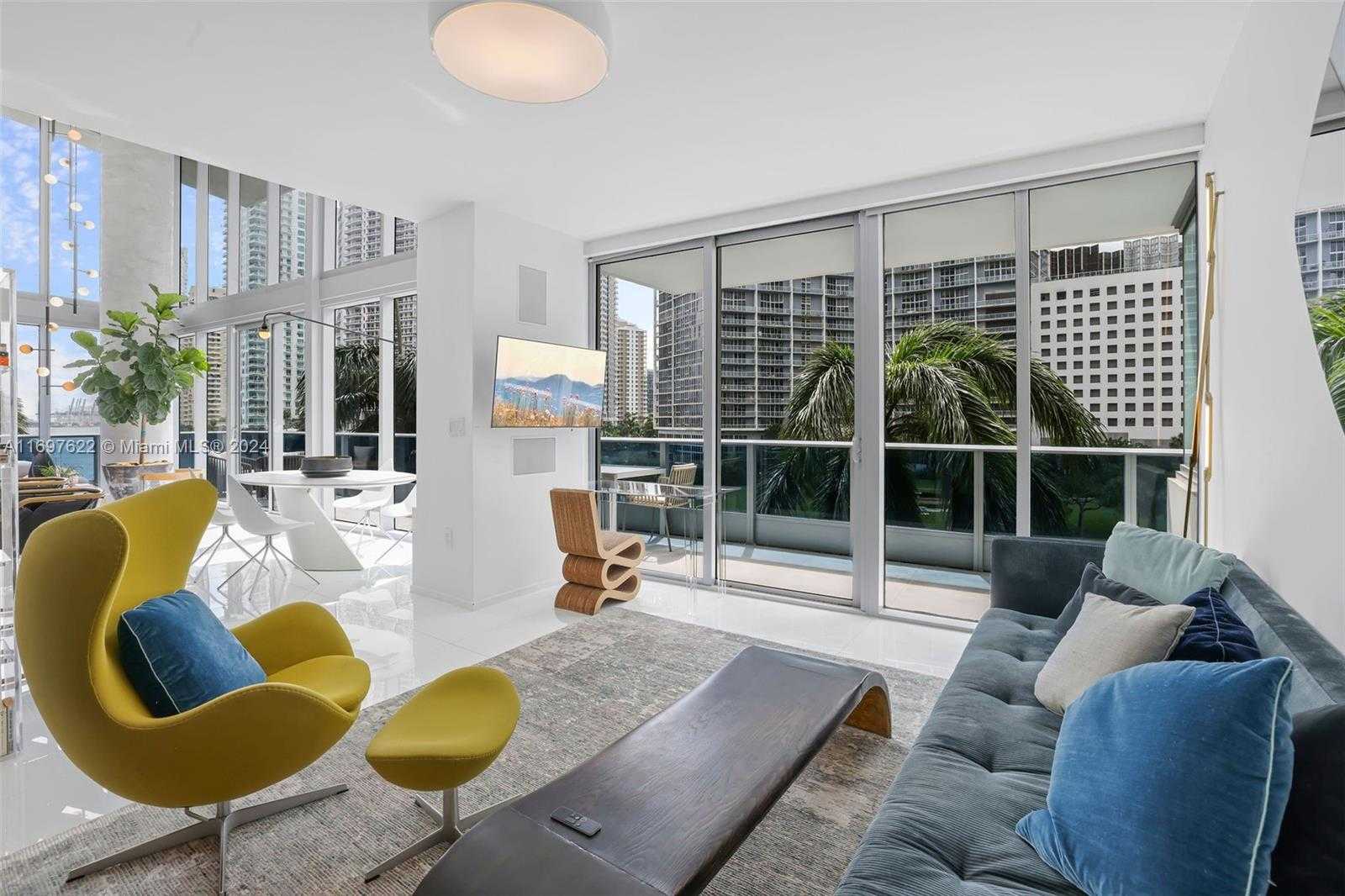 Small Image of 200 BISCAYNE BOULEVARD WAY #309, Miami Number 12