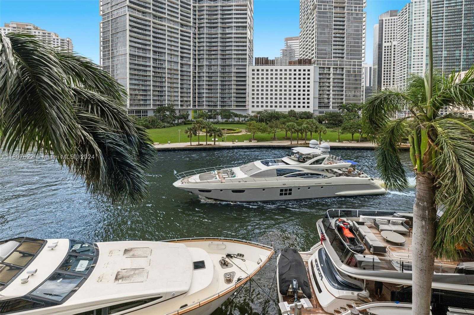Small Image of 200 BISCAYNE BOULEVARD WAY #309, Miami Number 14