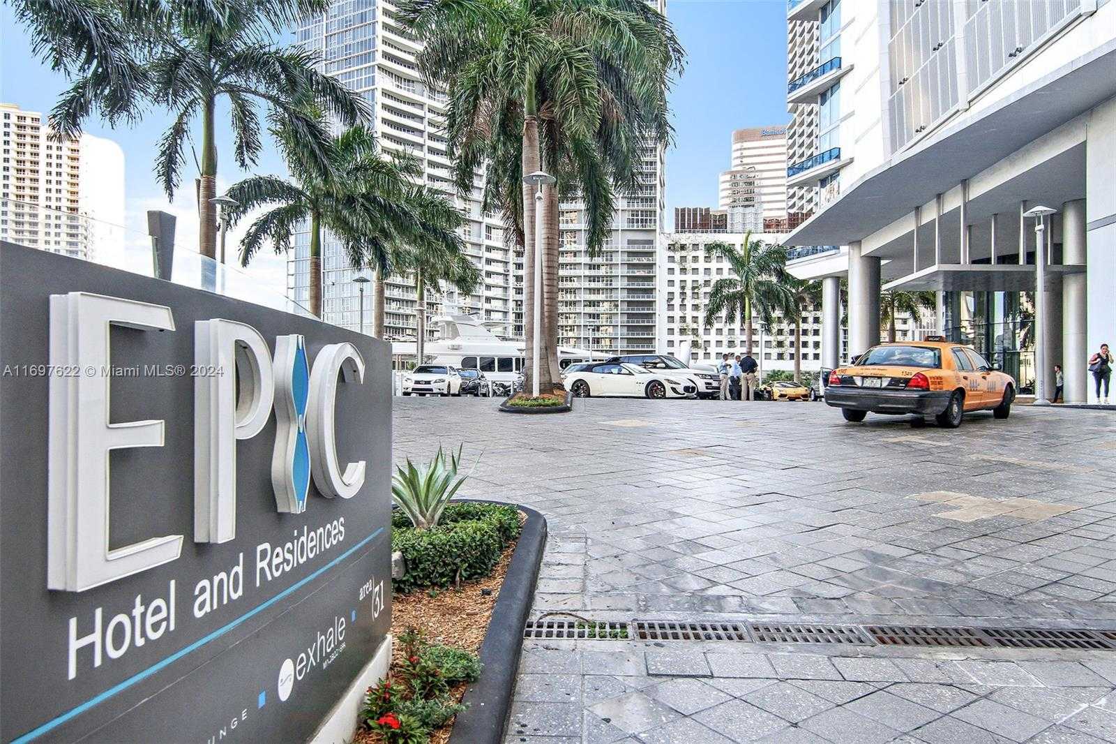 Small Image of 200 BISCAYNE BOULEVARD WAY #309, Miami Number 2