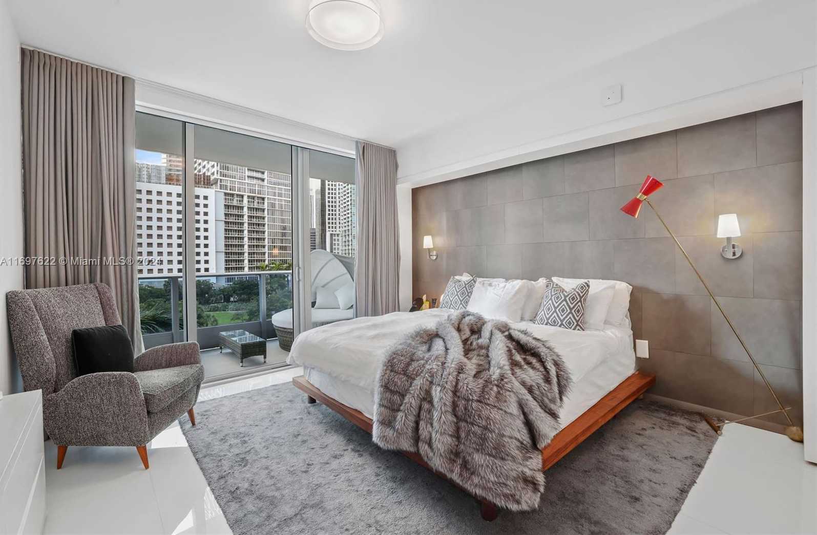 Small Image of 200 BISCAYNE BOULEVARD WAY #309, Miami Number 21