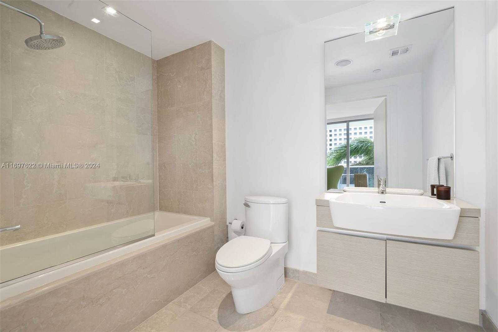 Small Image of 200 BISCAYNE BOULEVARD WAY #309, Miami Number 28