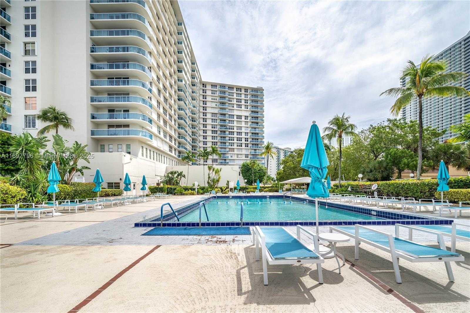 Small Image of 3800 SOUTH OCEAN DR #301, Hollywood Number 30