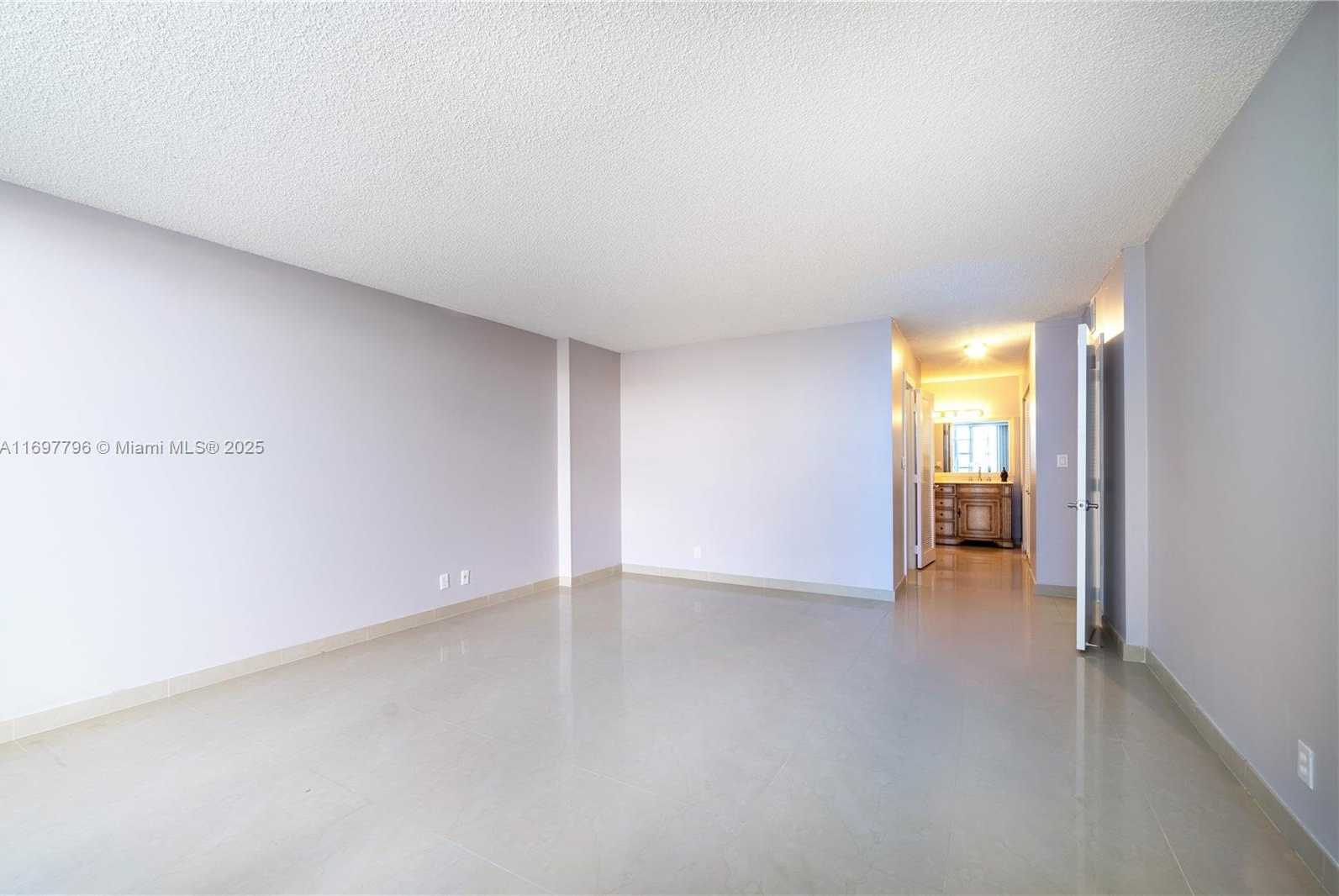Small Image of 3800 SOUTH OCEAN DR #301, Hollywood Number 9