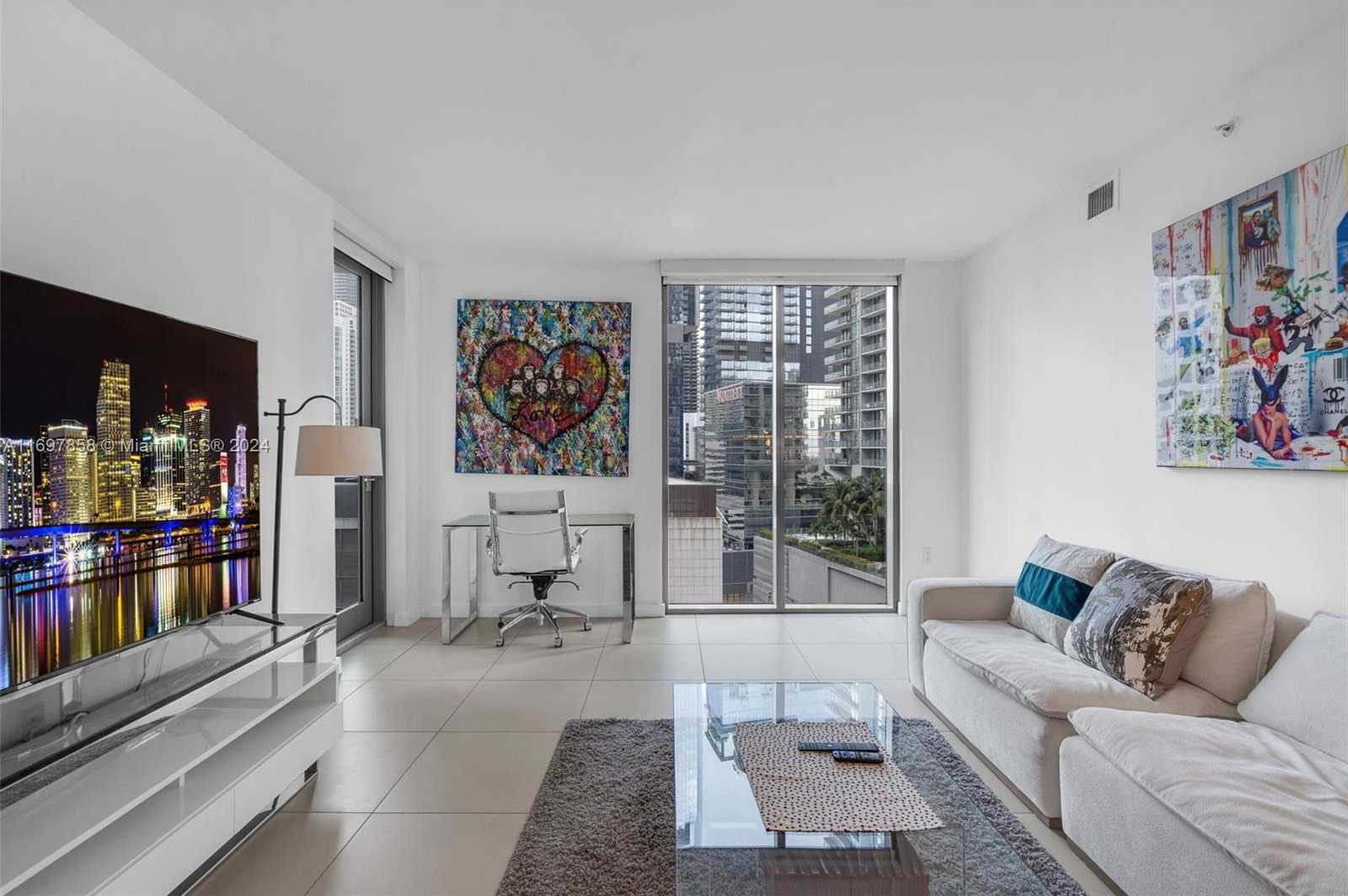 Small Image of 31 SOUTH EAST 6TH ST #1907, Miami Number 16