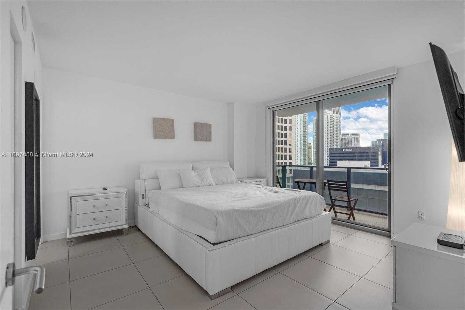 Small Image of 31 SOUTH EAST 6TH ST #1907, Miami Number 17