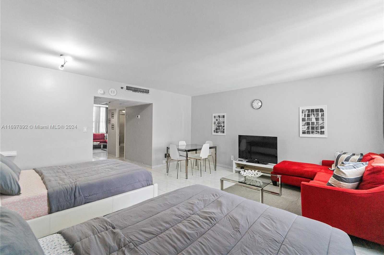 Small Image of 100 LINCOLN RD #1616, Miami Beach Number 3
