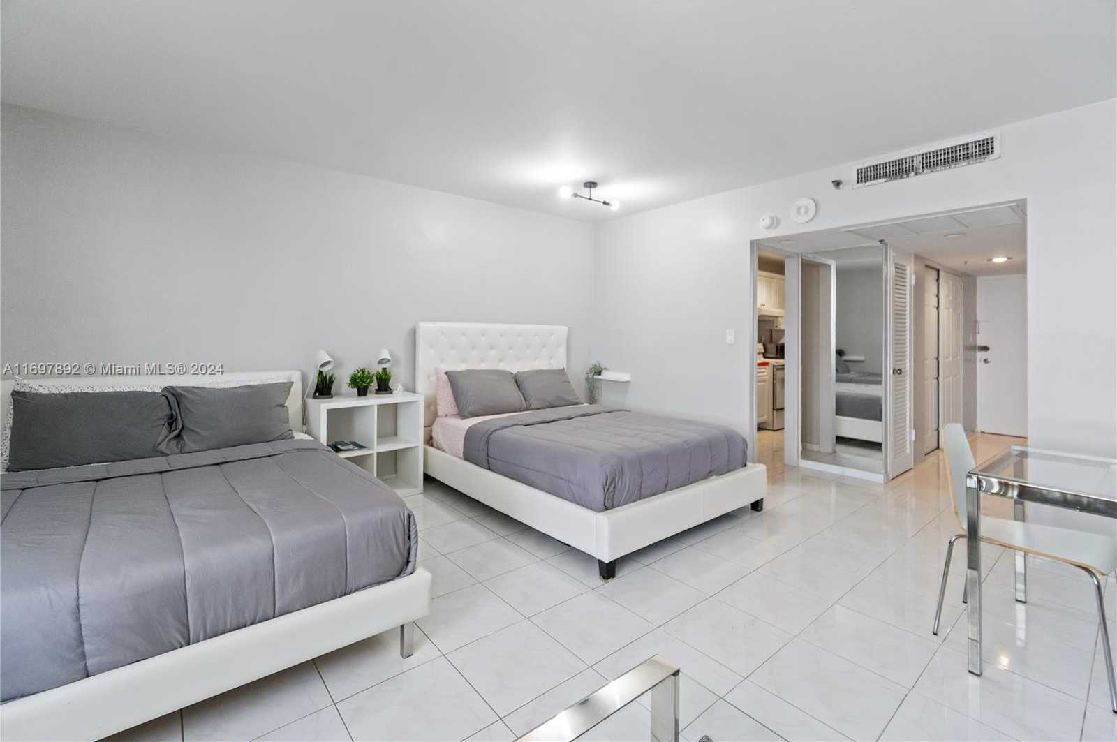 Small Image of 100 LINCOLN RD #1616, Miami Beach Number 8